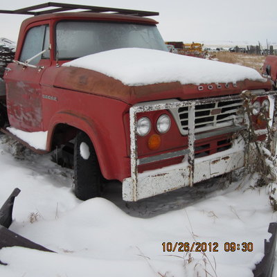 Early winter in October for this snowbound Alberta Sweptline.