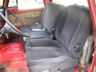 2004 ram seat in '68ute.jpg