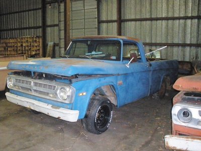 70 Short Wide 6 Cyl Auto