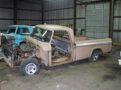 68 318 Dash Auto