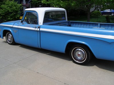 68 Dodge D-100 - 01.jpg