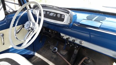 D-100 Interior.jpg
