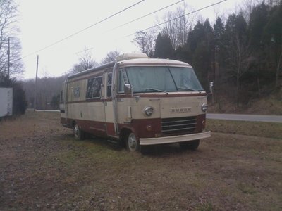 Awesome motorhome.JPG